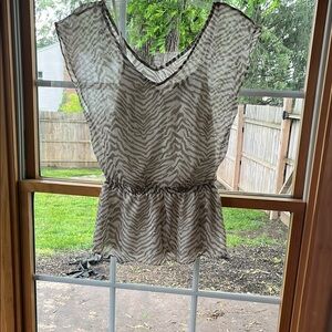 Express. Camel and Cream zebra print Sleeveless Blouse